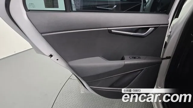 Kia Niro The All New Niro Signature — Фото автомобиля 21