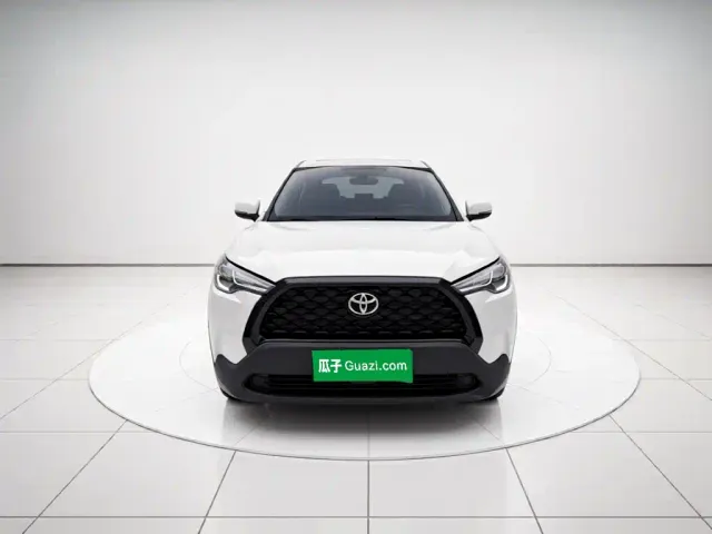 Toyota Corolla Cross — Фото автомобиля 2