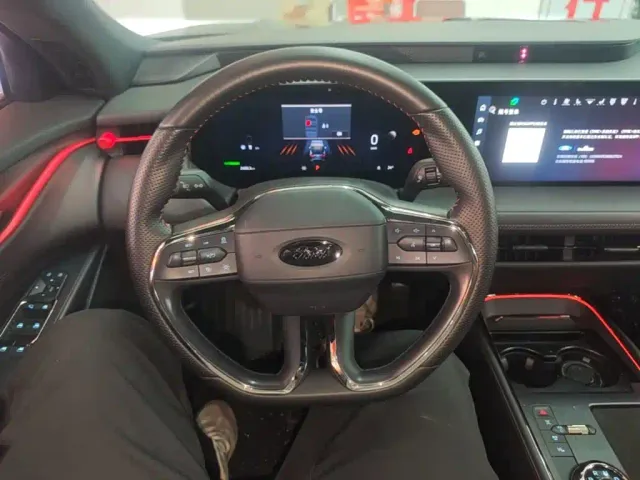 Ford Mondeo — Фото автомобиля 10