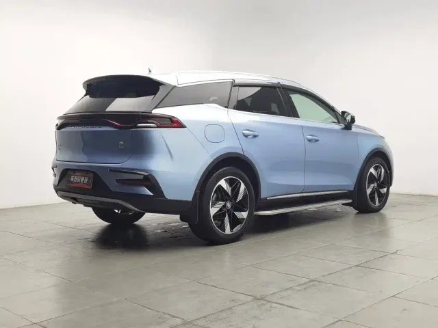 BYD Tang — Фото автомобиля 2