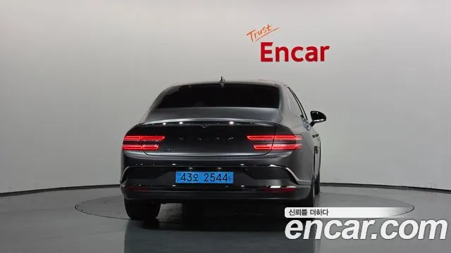 Genesis G80 RG3 — Фото автомобиля 4