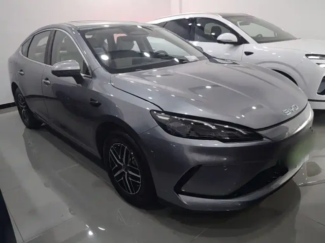 BYD Seal 05 DM-i — Фото автомобиля 3