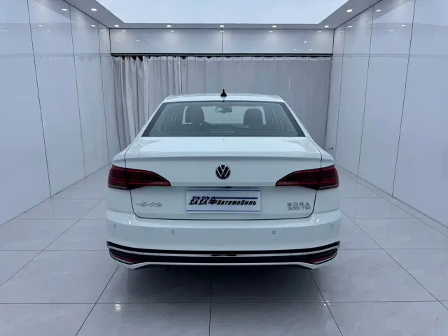 Volkswagen Bora — Фото автомобиля 5