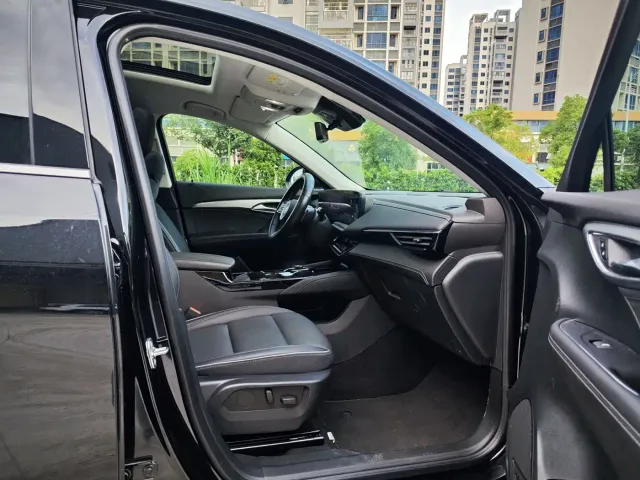 Buick Envision Plus — Фото автомобиля 7