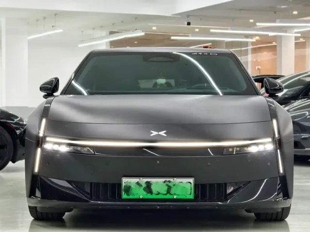 Xpeng P7 — Фото автомобиля 2