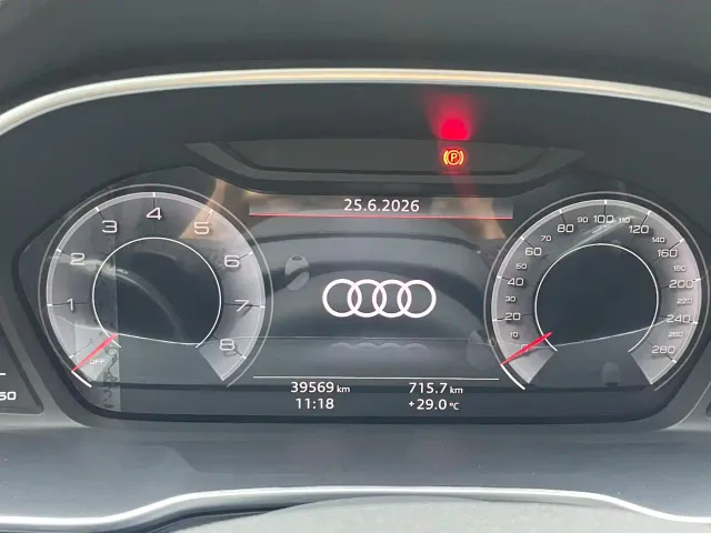 Audi Q3 — Фото автомобиля 24