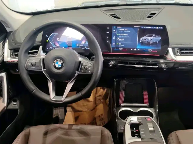 BMW X1 — Фото автомобиля 11