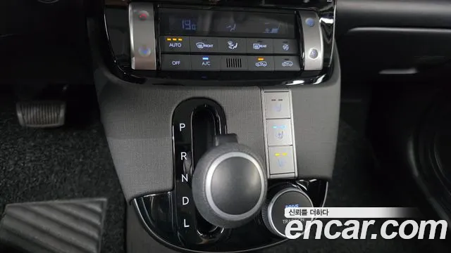 Hyundai Casper Casper Turbo Essential — Фото автомобиля 8
