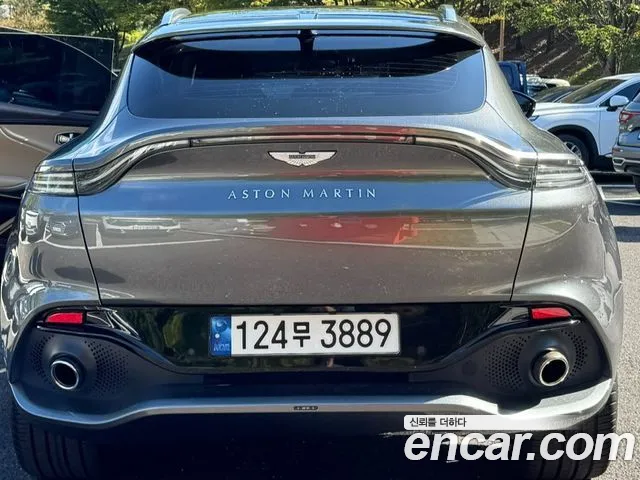 Aston Martin DBX — Фото автомобиля 20