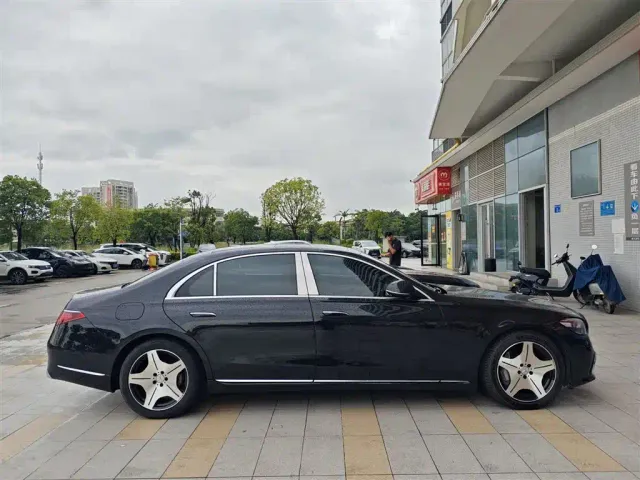 Mercedes-Benz S-Class — Фото автомобиля 9