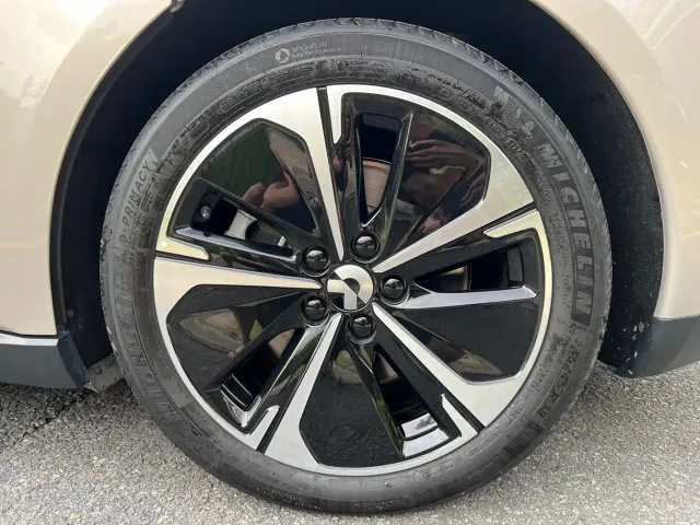 Nio ET5 Touring — Фото автомобиля 15