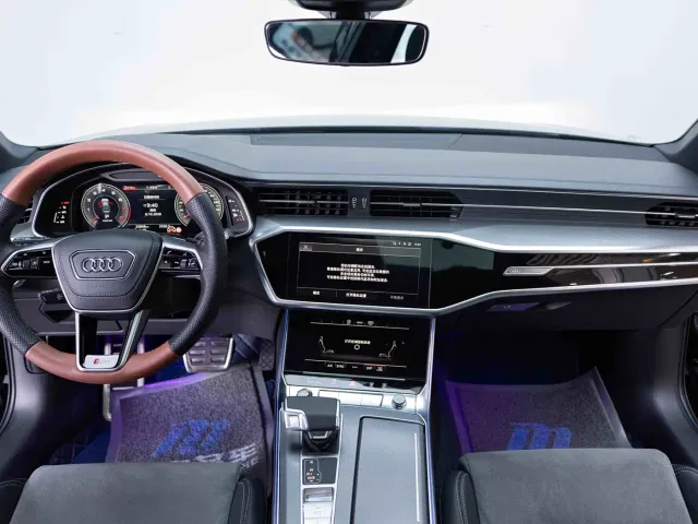 Audi A6L — Фото автомобиля 12