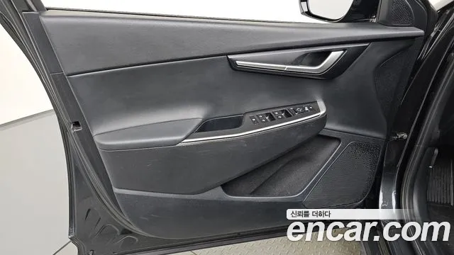 Kia EV6 — Фото автомобиля 24