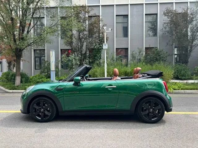 MINI Hatch — Фото автомобиля 11