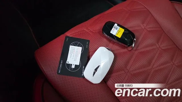 Genesis GV80 — Фото автомобиля 30