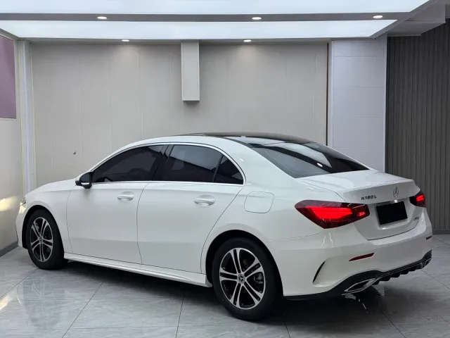 Mercedes-Benz A-Class — Фото автомобиля 6