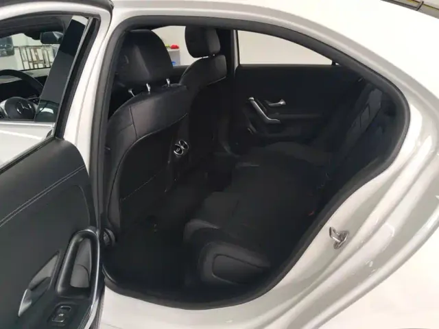 Mercedes-Benz A-Class — Фото автомобиля 11
