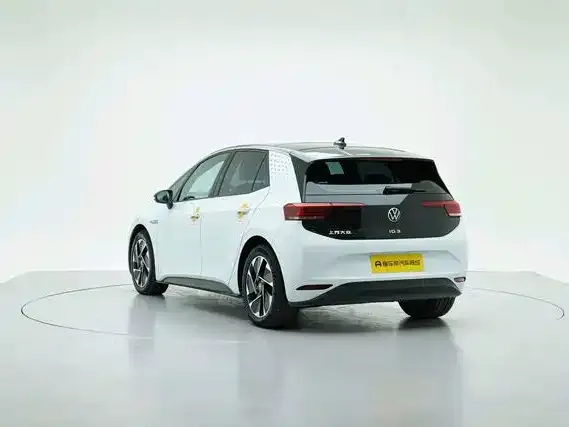 Volkswagen ID.3 — Фото автомобиля 7