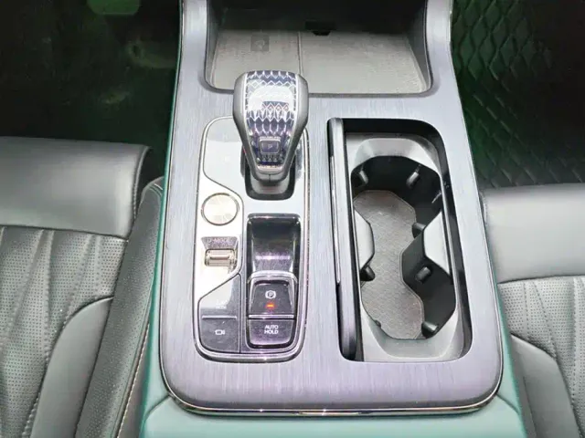 GAC Trumpchi GS8 — Фото автомобиля 16
