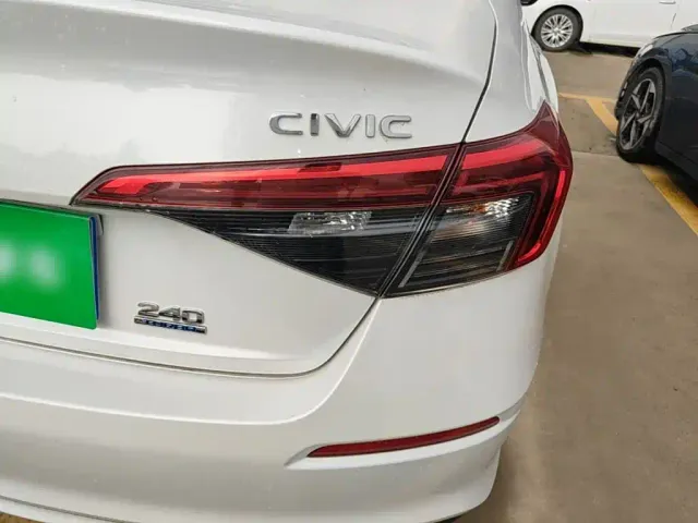 Honda Civic — Фото автомобиля 7