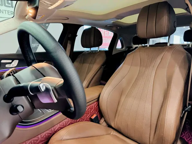 Mercedes-Benz E-Class — Фото автомобиля 17