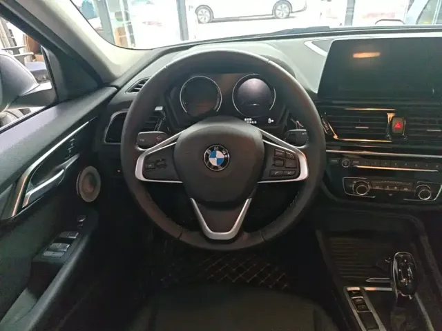 BMW 1 Series — Фото автомобиля 10