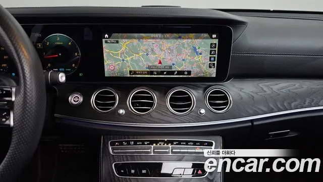 Mercedes-Benz E-Class W213 — Фото автомобиля 18