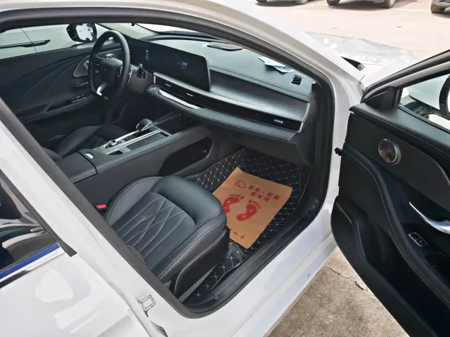 Chery Arrizo 8 — Фото автомобиля 10