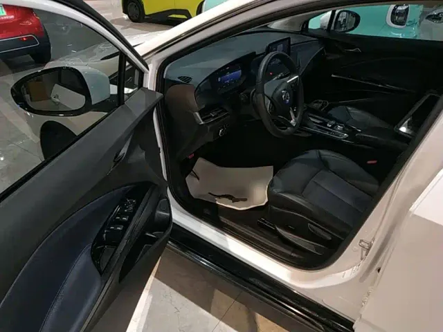 Buick Velite 6 — Фото автомобиля 15