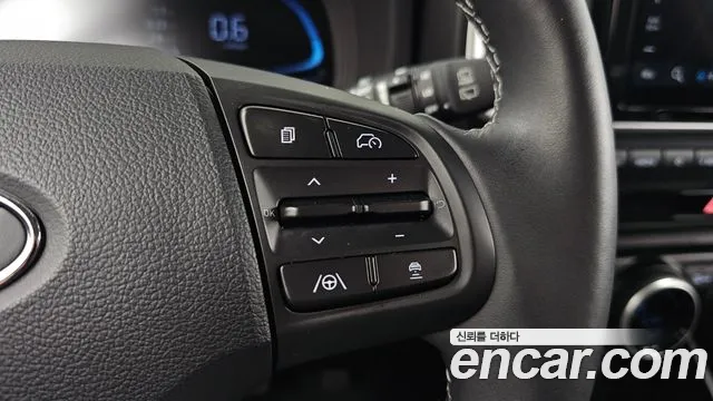 Hyundai Venue — Фото автомобиля 24