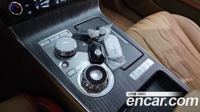 Genesis G80 Бензин 2.5 турбо AWD — Фото автомобиля 9