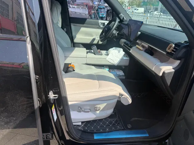 BYD FangChengBao Titanium 7 — Фото автомобиля 7