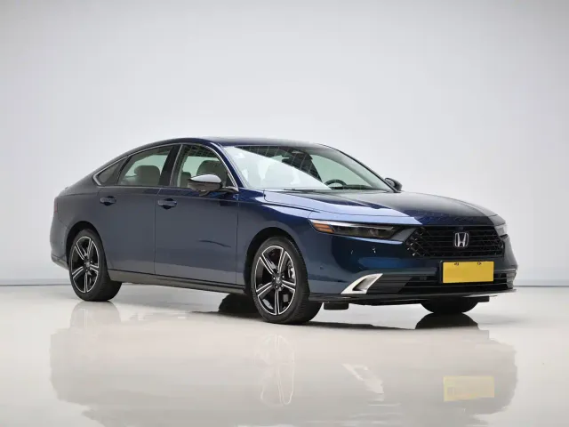 Honda Accord — Фото автомобиля 3