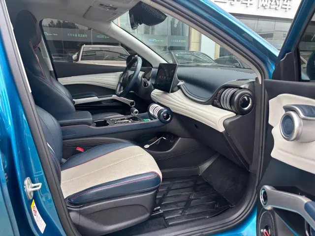 BYD Yuan PLUS — Фото автомобиля 13
