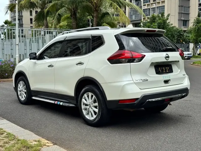 Nissan X-Trail — Фото автомобиля 18