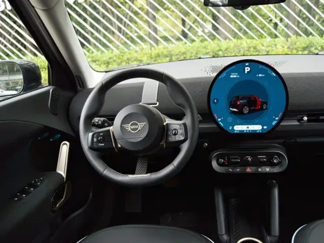 MINI Electric MINI ACEMAN — Фото автомобиля 13