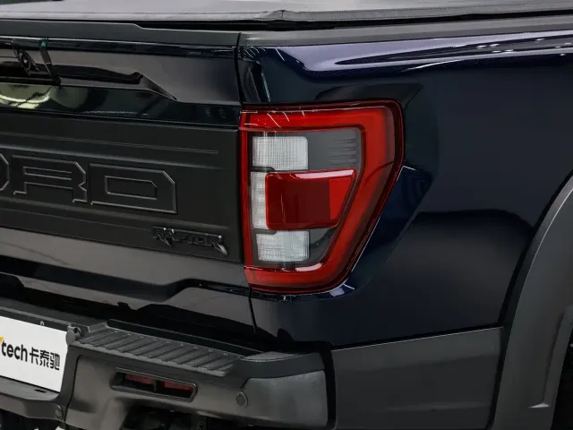 Ford F-150 Raptor — Фото автомобиля 9
