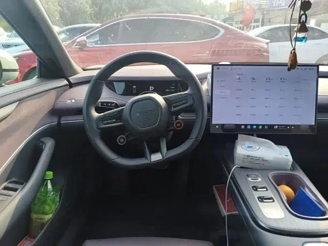 Xiaomi SU7 — Фото автомобиля 10