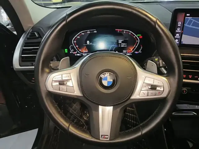 BMW X3 — Фото автомобиля 10