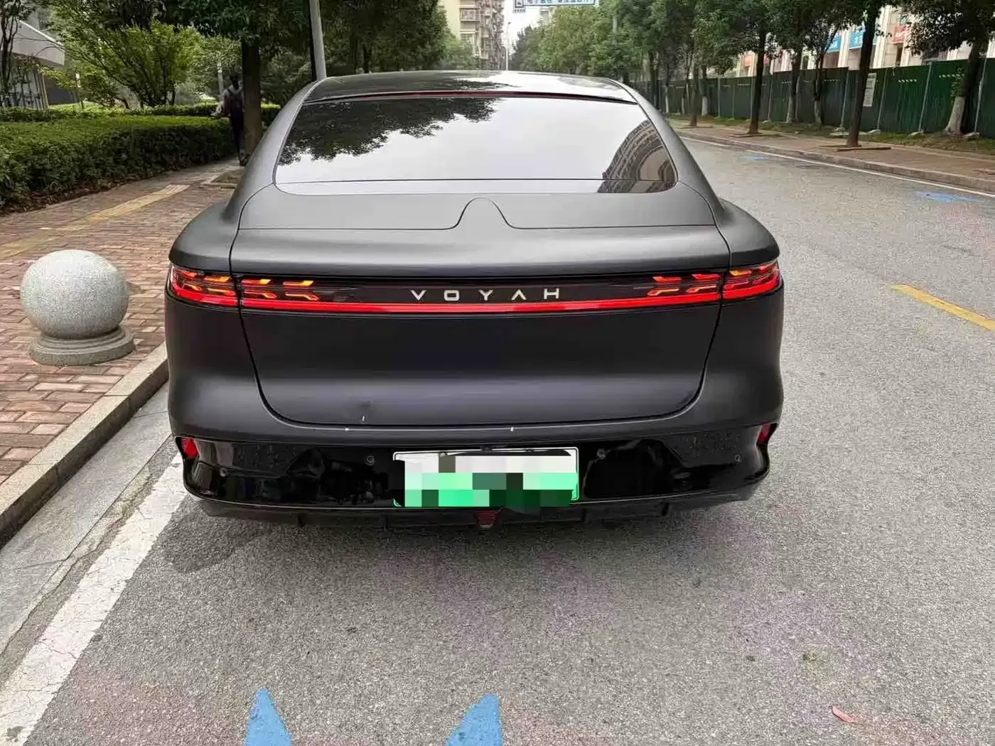 Voyah Auto VOYAH Zhuiguang 2023 4WD Flagship Edition — Фото автомобиля 8