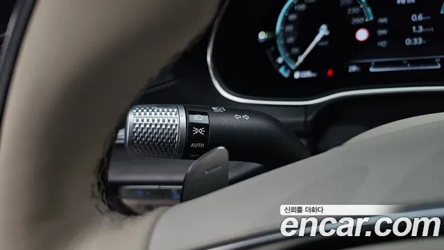 Genesis GV80 — Фото автомобиля 30