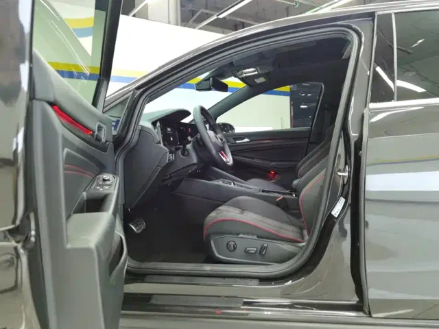 Volkswagen Golf GTI — Фото автомобиля 9