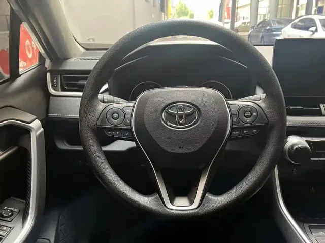 Toyota Wildlander — Фото автомобиля 13