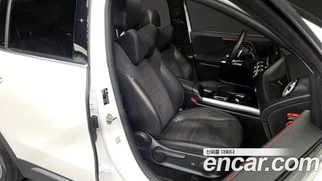 Mercedes-Benz GLA-Class — Фото автомобиля 12