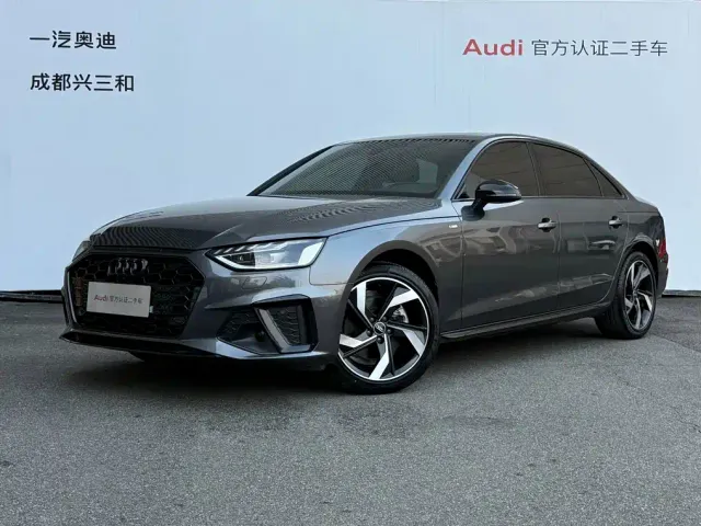 Фотография автомобиля — Audi A4L