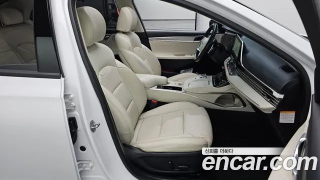 Hyundai Grandeur (New) Hybrid — Фото автомобиля 10