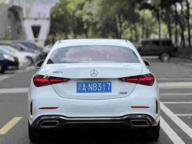 Mercedes-Benz C-Class — Фото автомобиля 4