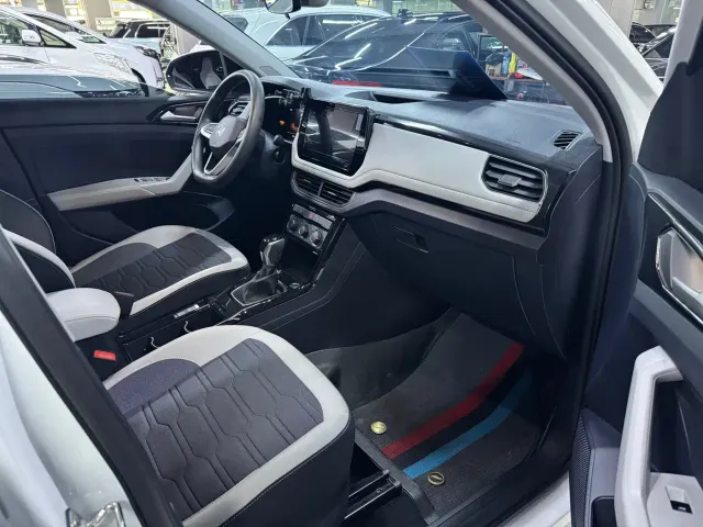 Volkswagen Tharu — Фото автомобиля 9