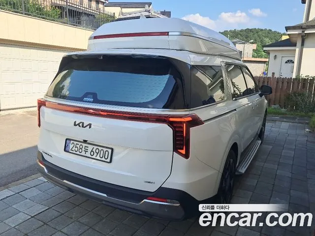 Kia Carnival Generation 4 — Фото автомобиля 6