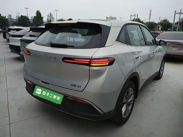 Bestune Yueyi 03 — Фото автомобиля 6